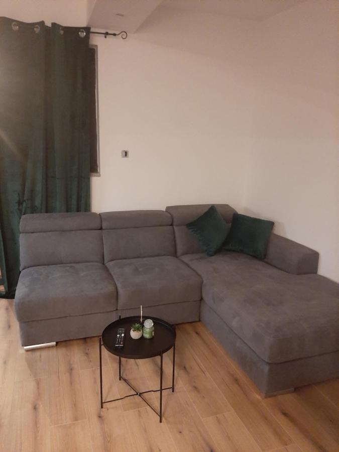 Apartman Mate Lopar Exterior photo